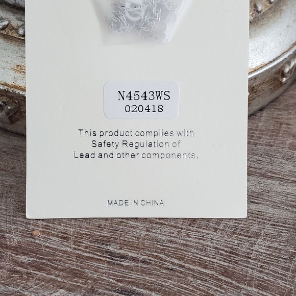 silver mama bear 5 cubs necklace - Picture 4 of 5